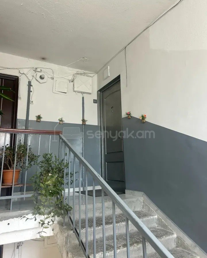 2 Սենյականոց Բնակարան, 52քմ, 5/5 հարկ, Դիզայներական Վերանորոգված