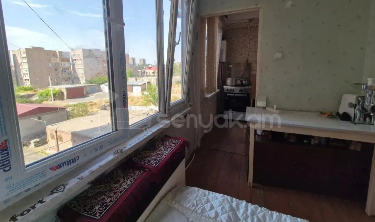 1 Սենյականոց Բնակարան, 48քմ, 5/9 հարկ, Կոսմետիկ Վերանորոգված