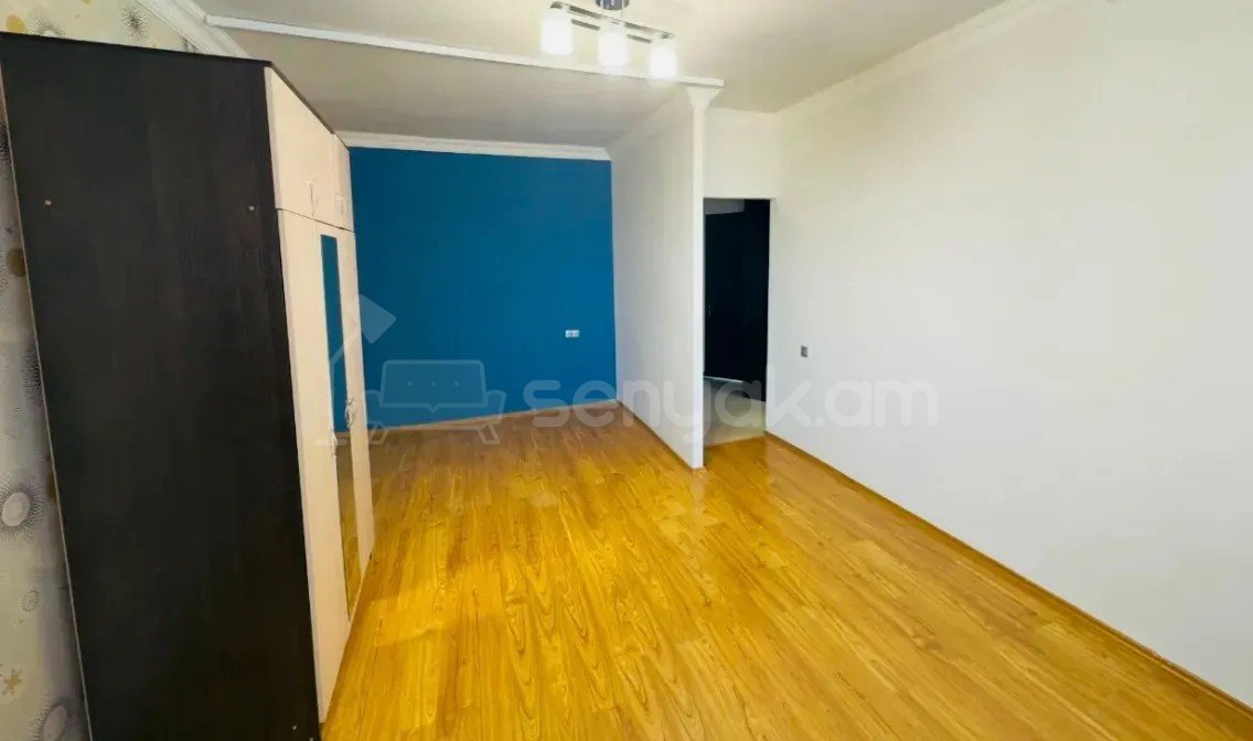 1 Սենյականոց Բնակարան, 40քմ, 10/12 հարկ, Կապիտալ Վերանորոգված