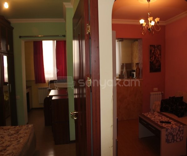 2 Սենյականոց Բնակարան Նորակառույցում, 48քմ, 6/9 հարկ, Կապիտալ Վերանորոգված, Կահավորված