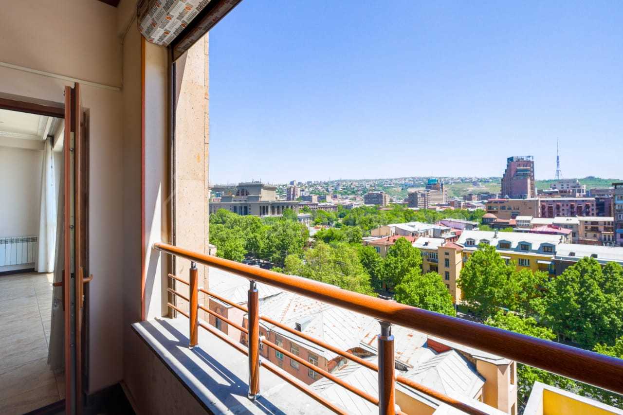 3 Սենյականոց Բնակարան Նորակառույցում, 80քմ, 8/12 հարկ, Դիզայներական Վերանորոգված