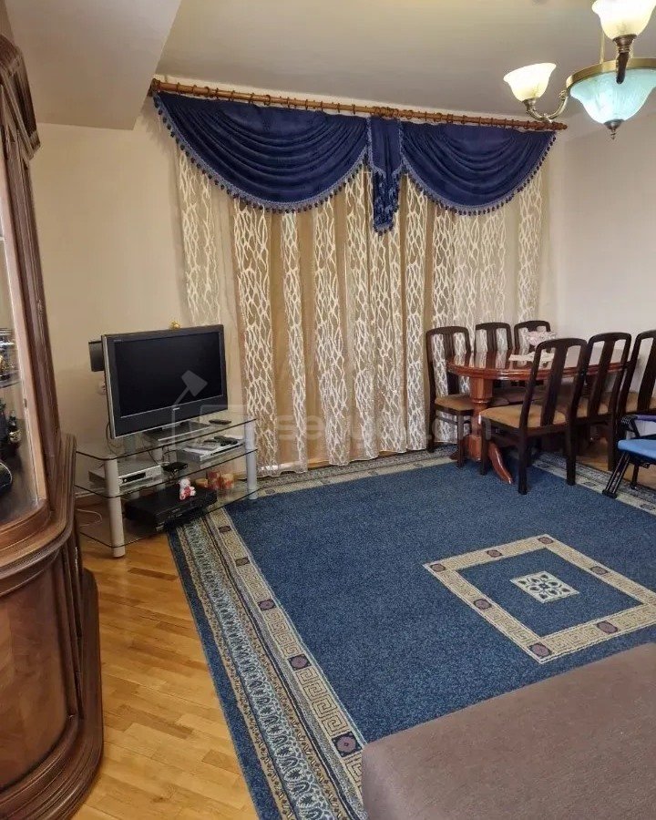 1 Սենյականոց Բնակարան, 53քմ, 10/14 հարկ, Նորմալ Վիճակում