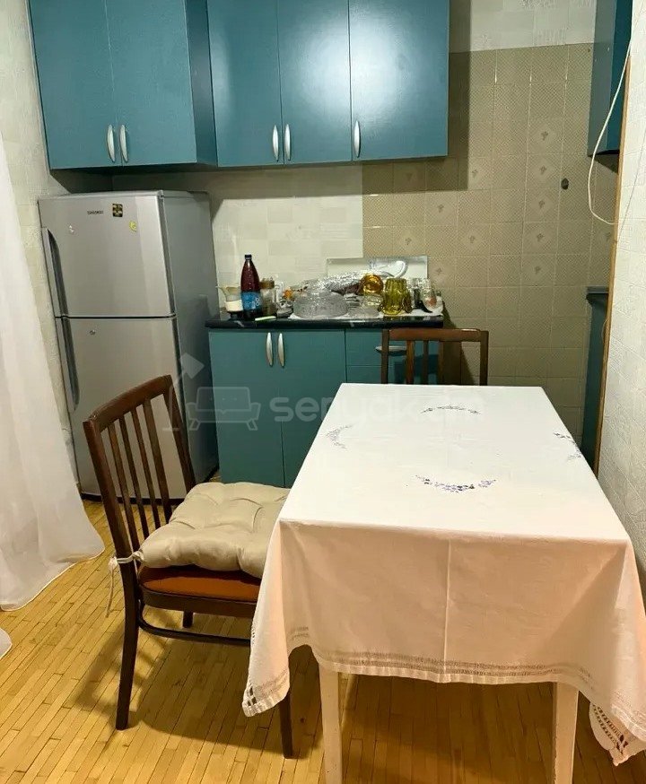 1 Սենյականոց Բնակարան Քարե Շենքում, 36քմ, 3/4 հարկ, Պետական Վիճակում