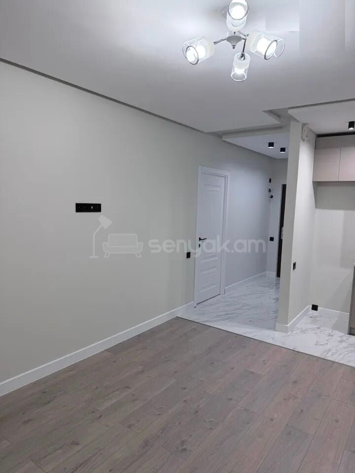 2 Սենյականոց Բնակարան, 42քմ, 6/11 հարկ, Կապիտալ Վերանորոգված