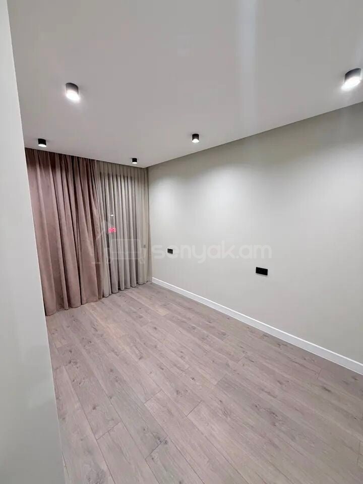 2 Սենյականոց Բնակարան, 42քմ, 6/11 հարկ, Կապիտալ Վերանորոգված