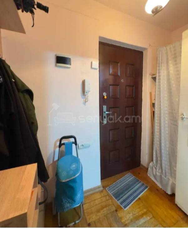 1 Սենյականոց Բնակարան, 33քմ, 2/5 հարկ, Կոսմետիկ Վերանորոգված