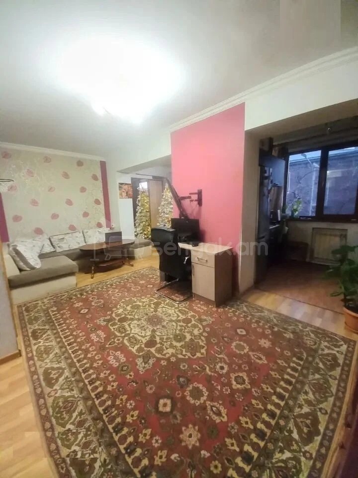 2 Սենյականոց Բնակարան Քարե Շենքում, 48քմ, 2/5 հարկ, Կապիտալ Վերանորոգված