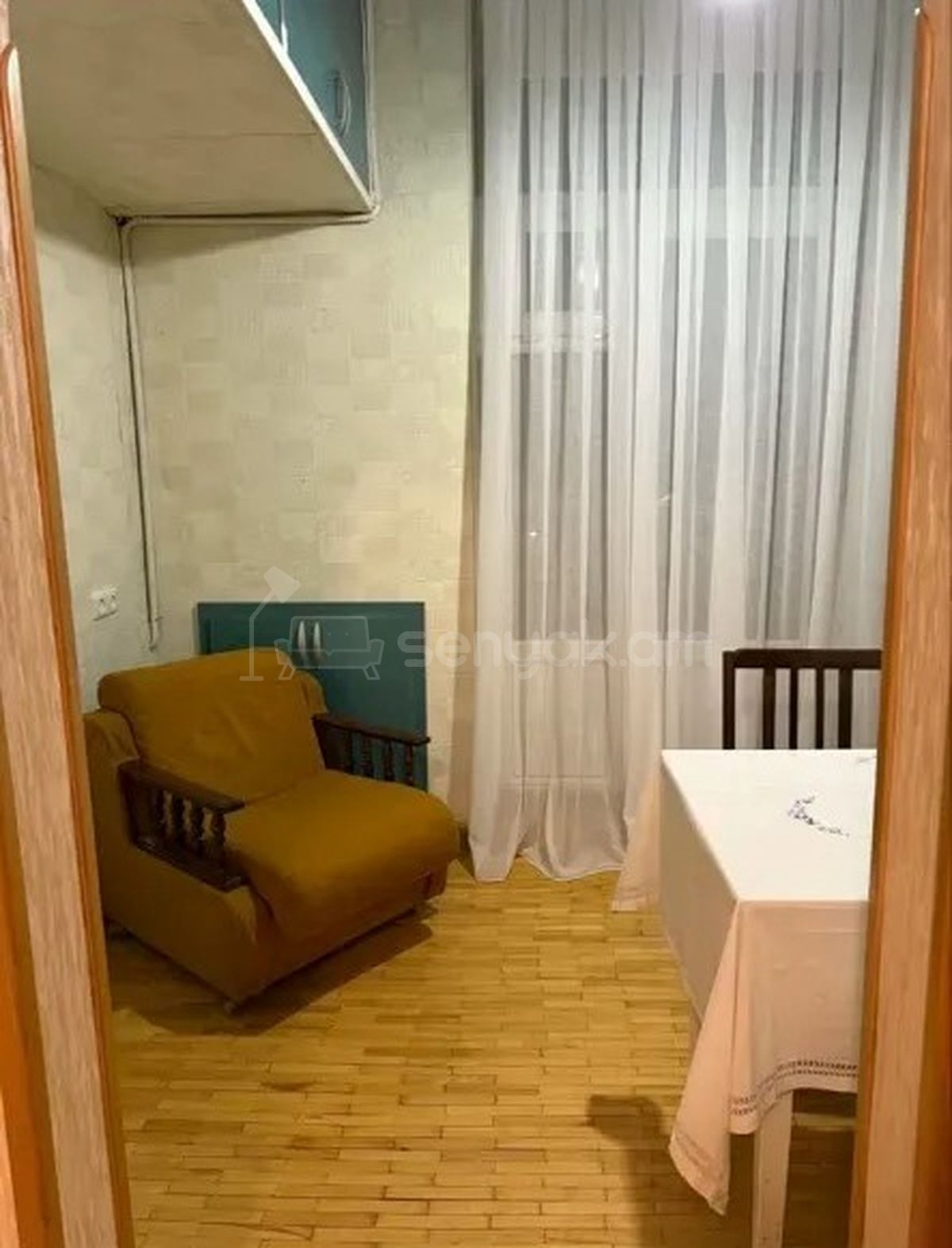 1 Սենյականոց Բնակարան Քարե Շենքում, 36քմ, 3/4 հարկ, Նորմալ Վիճակում