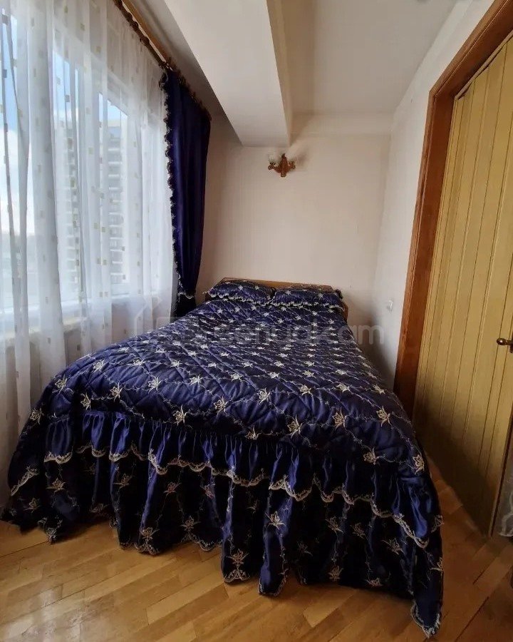 1 Սենյականոց Բնակարան, 53քմ, 10/14 հարկ, Նորմալ Վիճակում