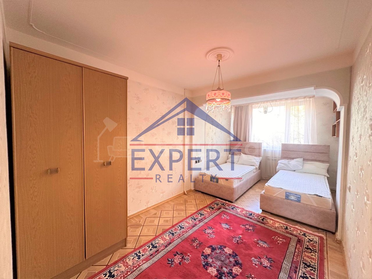 3 Սենյականոց Բնակարան Քարե Շենքում, 110քմ, 3/4 հարկ, Կապիտալ Վերանորոգված, Կահավորված