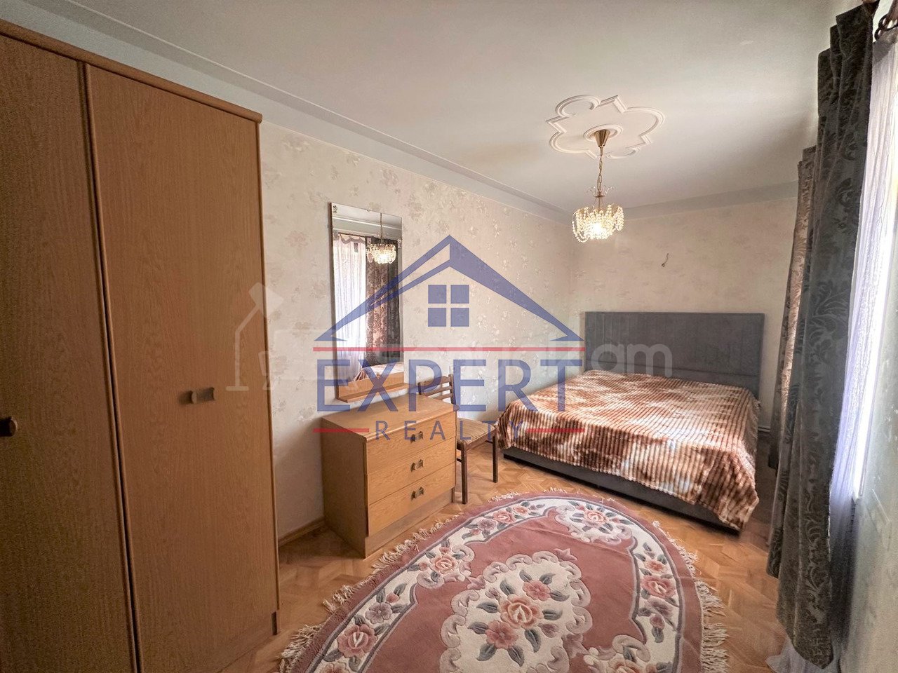 3 Սենյականոց Բնակարան Քարե Շենքում, 110քմ, 3/4 հարկ, Կապիտալ Վերանորոգված, Կահավորված