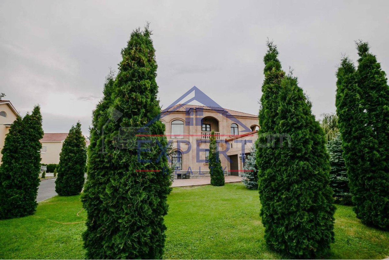 5 Սենյականոց Շքեղ Առանձնատուն, 390քմ, Ավտոտնակով