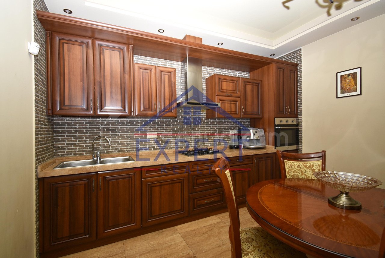 7 Սենյականոց Շքեղ Առանձնատուն, 488քմ, Կահավորված, Ավտոտնակով