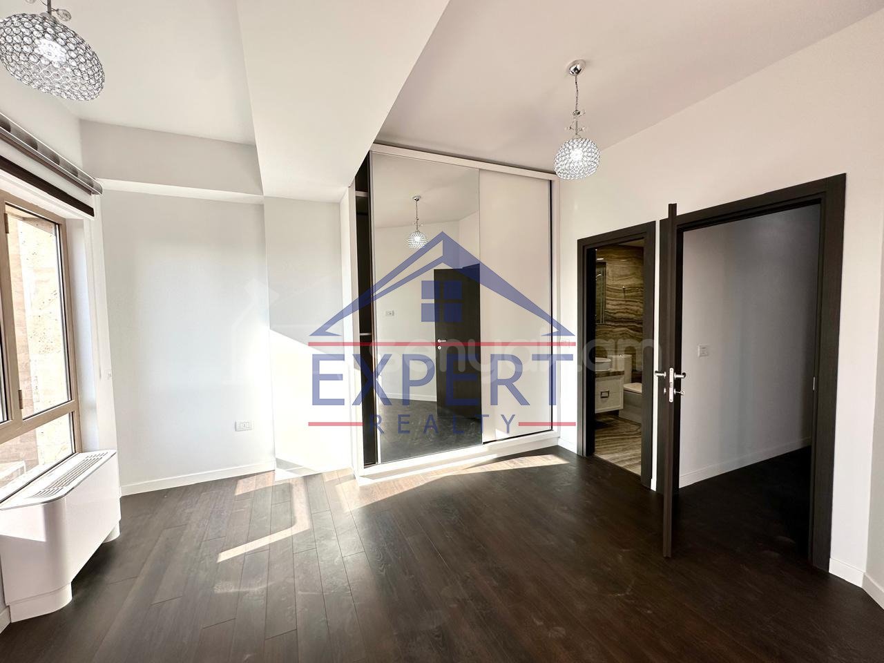 5 Սենյականոց Բնակարան Նորակառույցում, 248քմ, 7/16 հարկ, Կապիտալ Վերանորոգված, Մասամբ Կահավորված, Արևկող