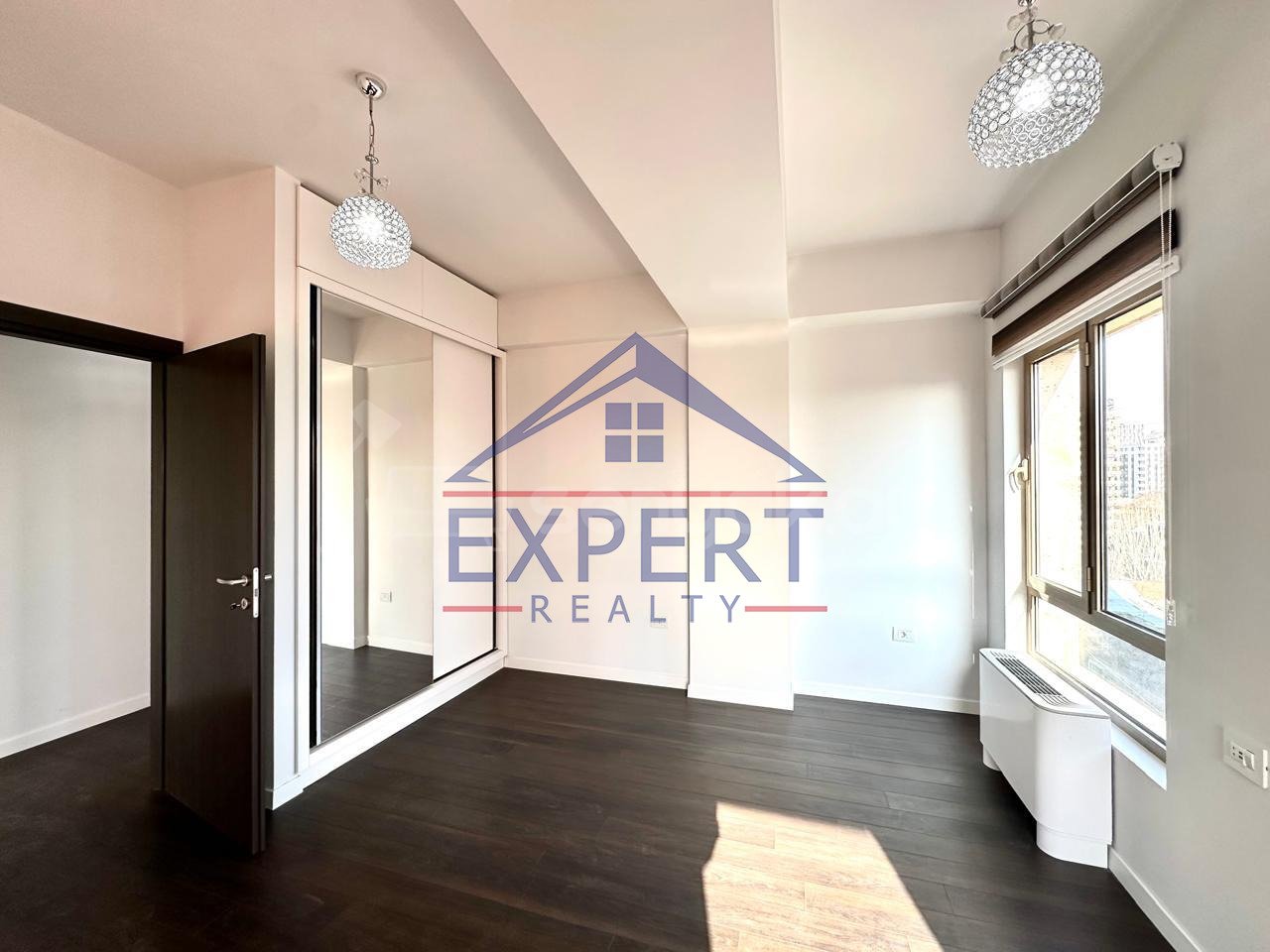 5 Սենյականոց Բնակարան Նորակառույցում, 248քմ, 7/16 հարկ, Կապիտալ Վերանորոգված, Մասամբ Կահավորված, Արևկող