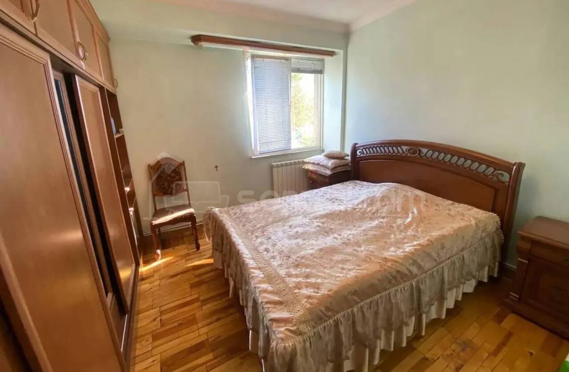 3 Սենյականոց Բնակարան, 80քմ, 3/9 հարկ, Նորմալ Վիճակում, Կահավորված