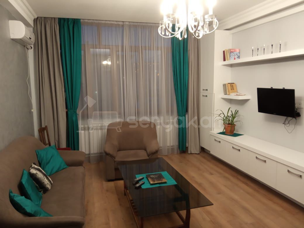 2 Սենյականոց Բնակարան, 46քմ, 9/9 հարկ, Կապիտալ Վերանորոգված, Կահավորված, Արևկող