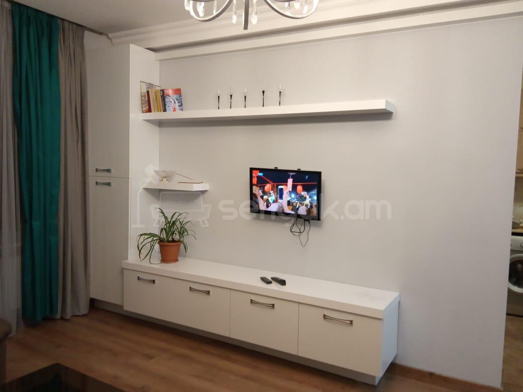 2 Սենյականոց Բնակարան, 46քմ, 9/9 հարկ, Կապիտալ Վերանորոգված, Կահավորված, Արևկող