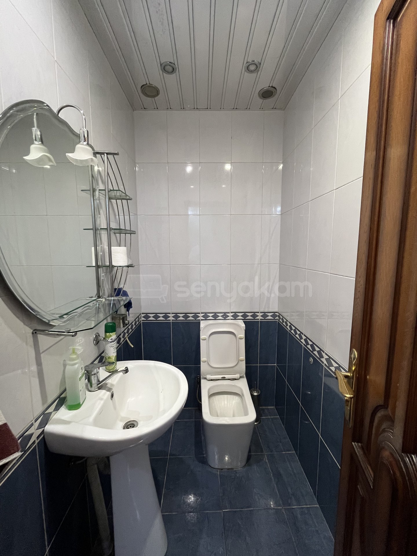 3 Սենյականոց Բնակարան Քարե Շենքում, 80քմ, 1/5 հարկ, Կապիտալ Վերանորոգված, Կահավորված