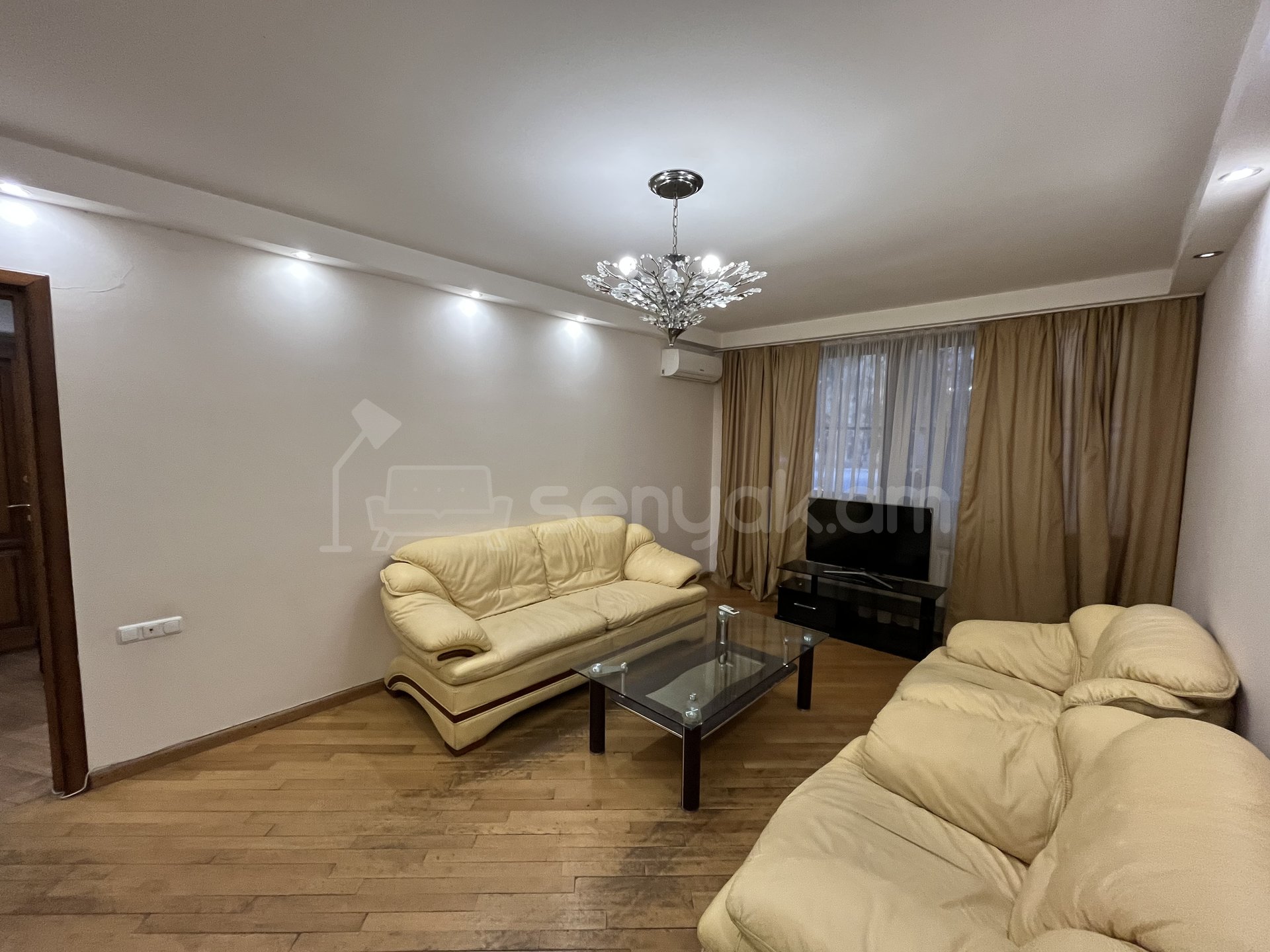 3 Սենյականոց Բնակարան Քարե Շենքում, 80քմ, 1/5 հարկ, Կապիտալ Վերանորոգված, Կահավորված