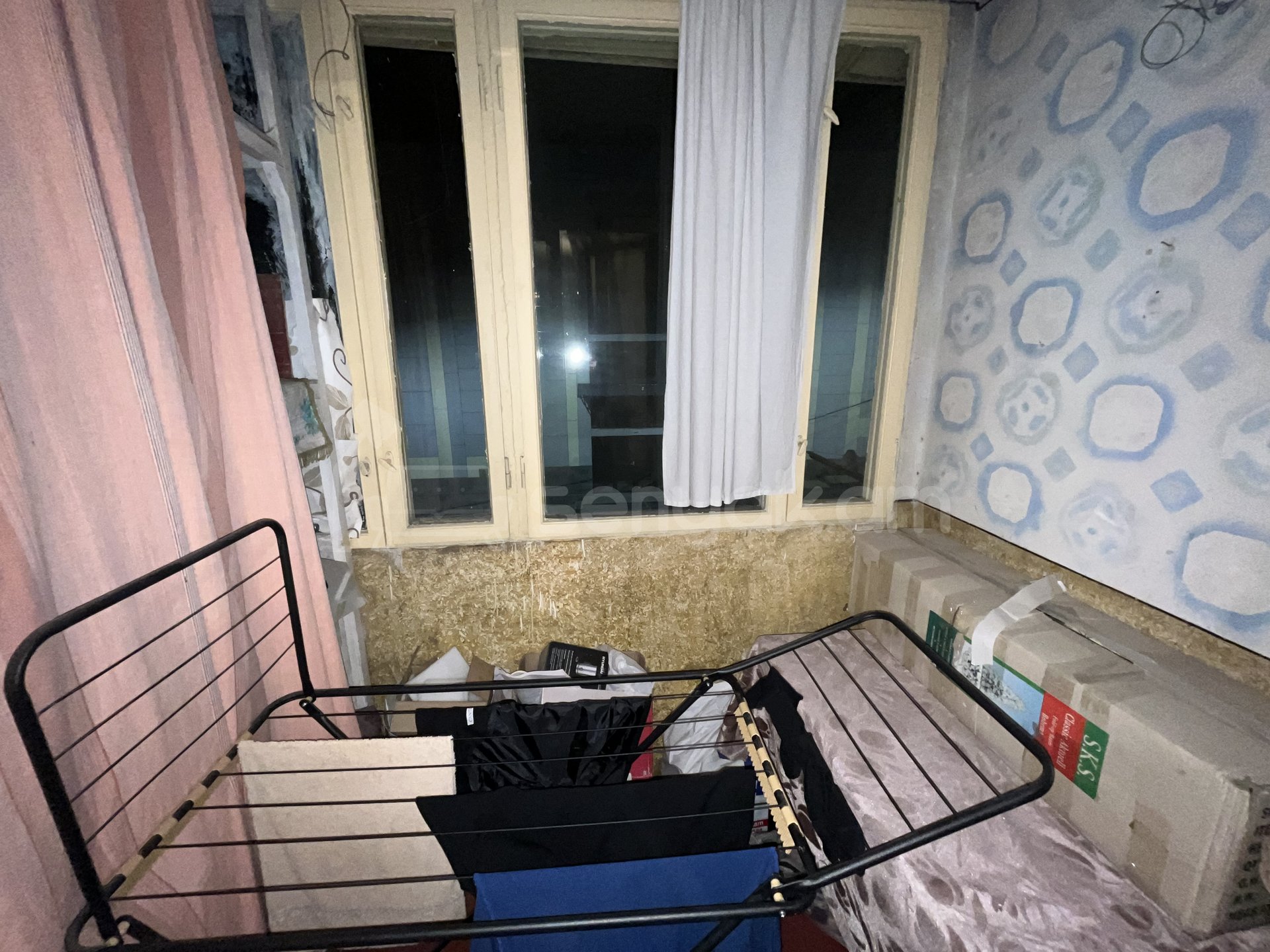 4 Սենյականոց Բնակարան Քարե Շենքում, 90քմ, 3/5 հարկ, Կոսմետիկ Վերանորոգված