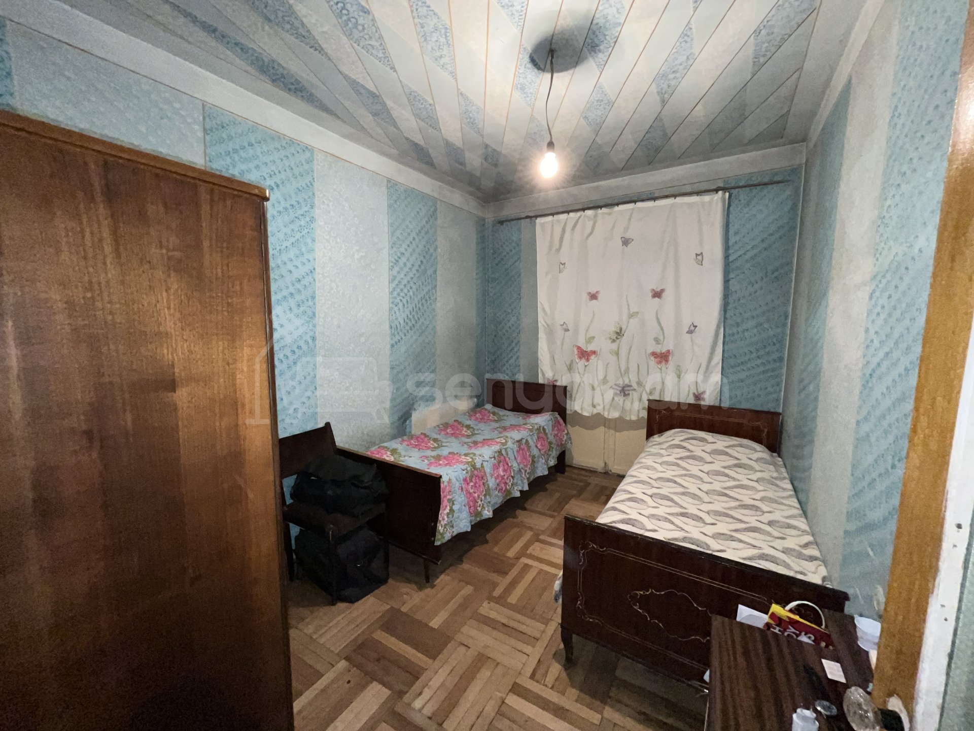 4 Սենյականոց Բնակարան Քարե Շենքում, 90քմ, 3/5 հարկ, Կոսմետիկ Վերանորոգված