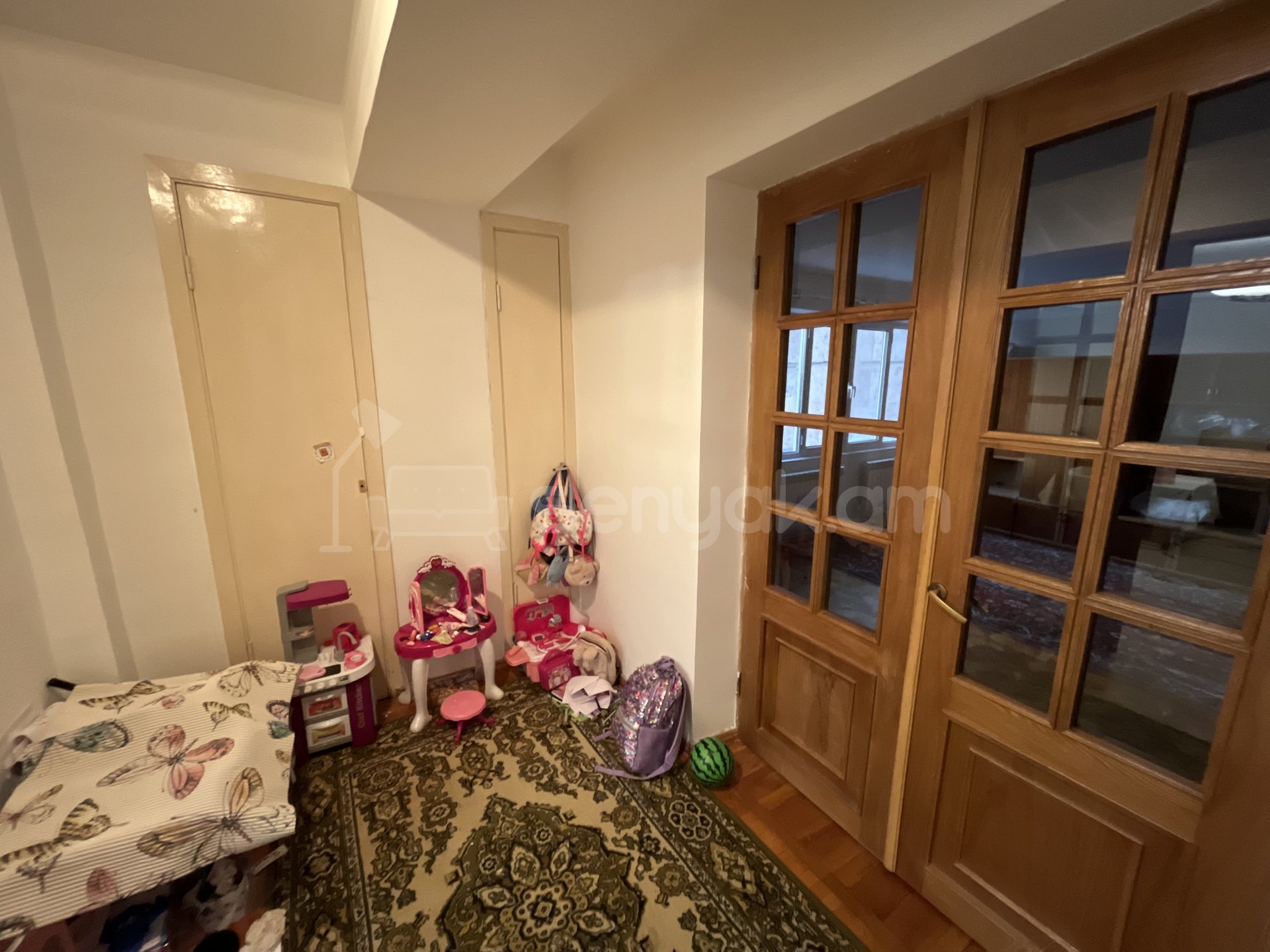 5 Սենյականոց Բնակարան, 144քմ, 3/14 հարկ, Նորմալ Վիճակում