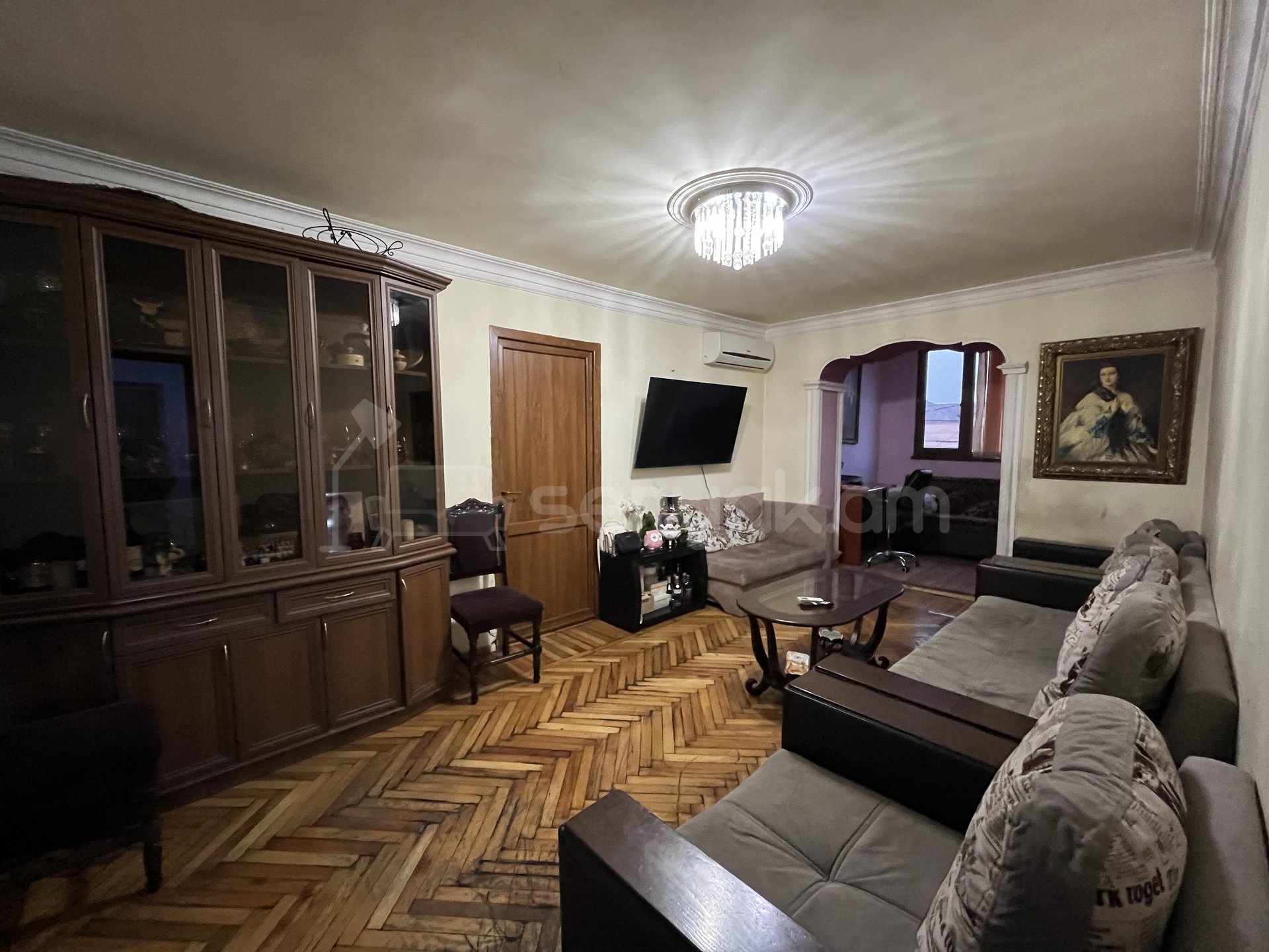 2 Սենյականոց Բնակարան Քարե Շենքում, 53քմ, 2/4 հարկ, Կոսմետիկ Վերանորոգված