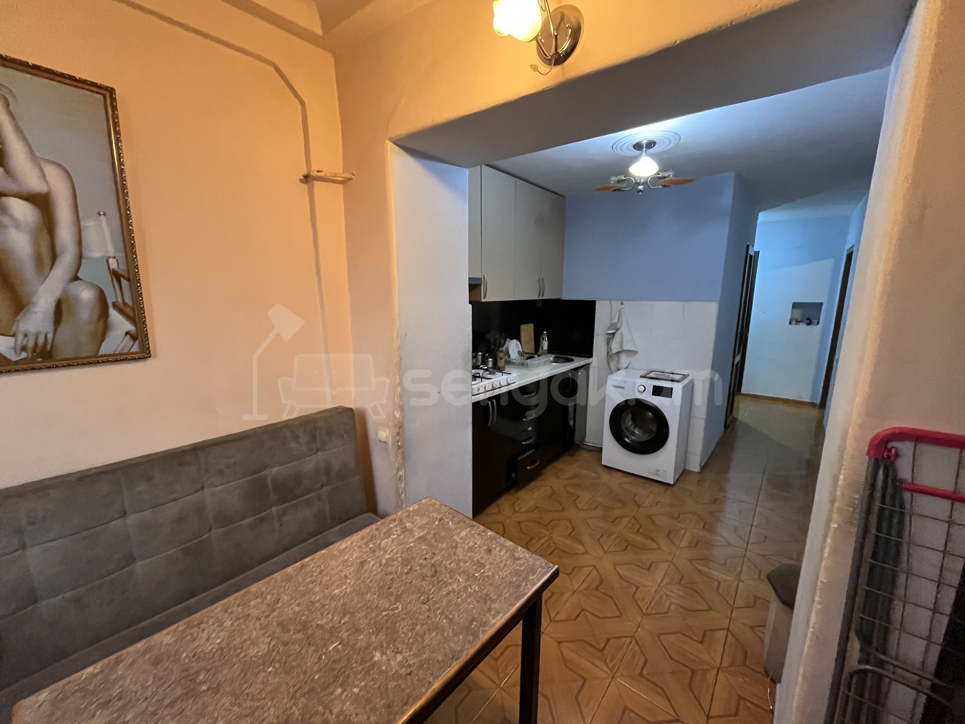 2 Սենյականոց Բնակարան Քարե Շենքում, 53քմ, 2/4 հարկ, Կոսմետիկ Վերանորոգված