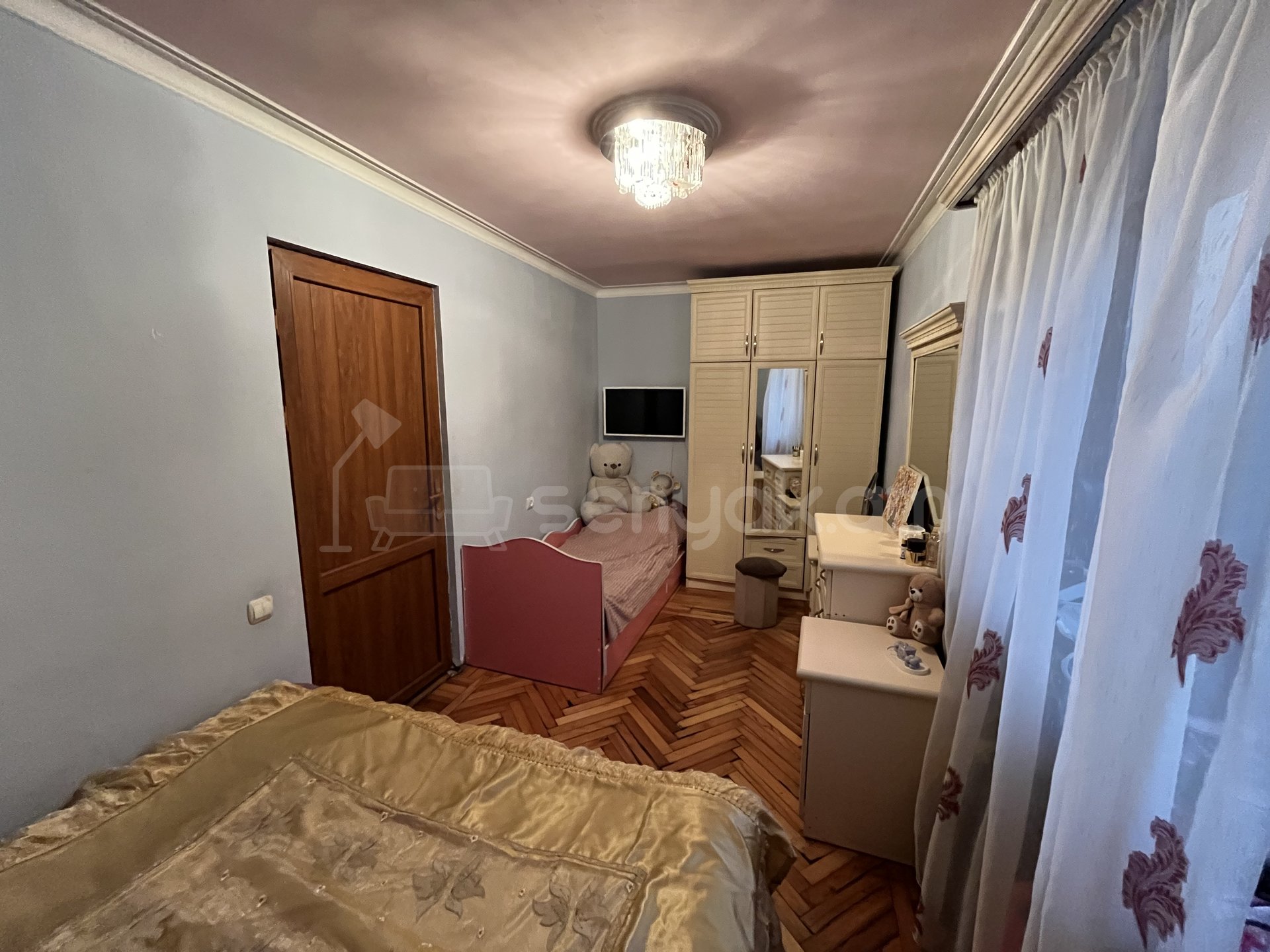 2 Սենյականոց Բնակարան Քարե Շենքում, 53քմ, 2/4 հարկ, Կոսմետիկ Վերանորոգված