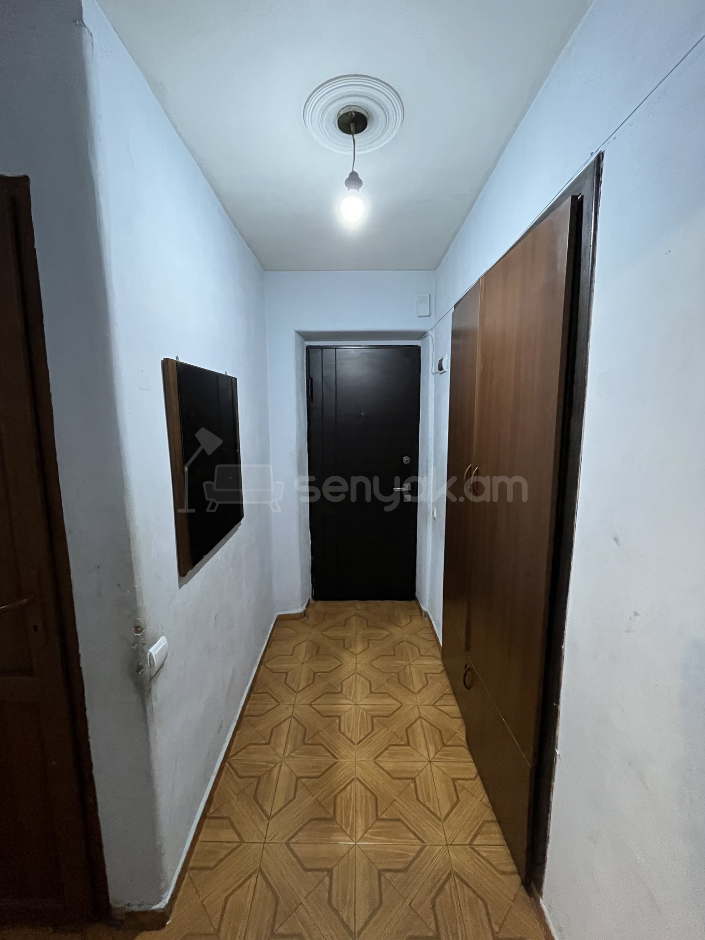 2 Սենյականոց Բնակարան Քարե Շենքում, 53քմ, 2/4 հարկ, Կոսմետիկ Վերանորոգված