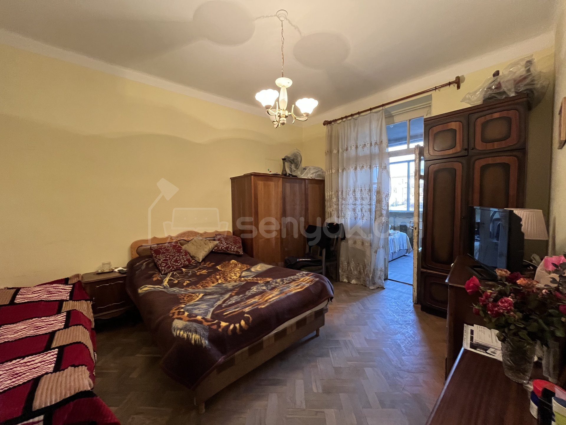 4 Սենյականոց Բնակարան Քարե Շենքում, 104քմ, 3/5 հարկ, Կոսմետիկ Վերանորոգված