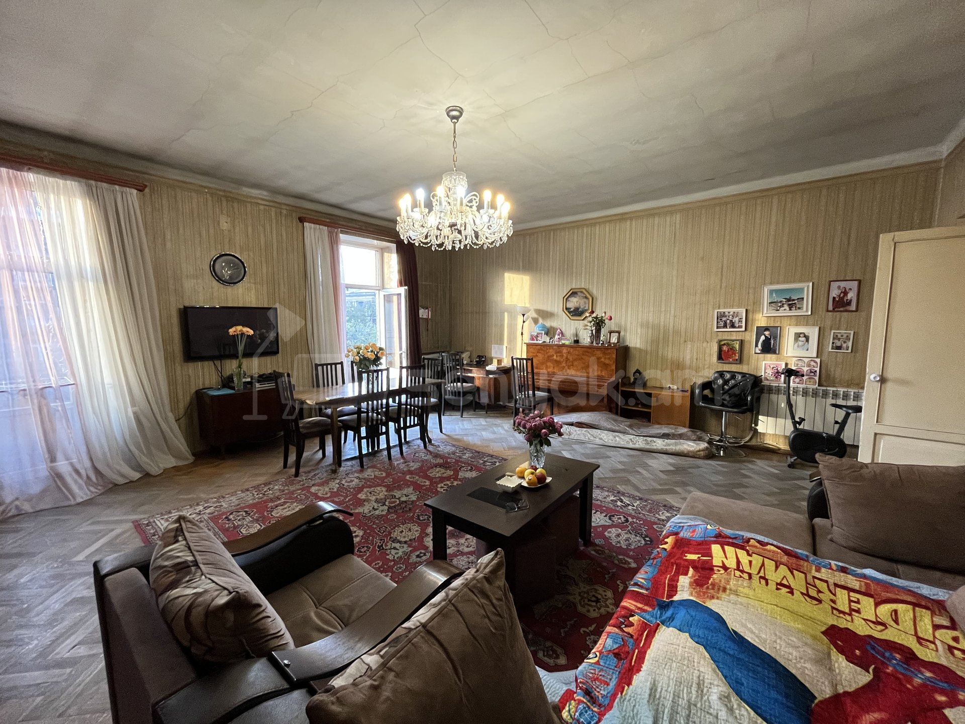 4 Սենյականոց Բնակարան Քարե Շենքում, 104քմ, 3/5 հարկ, Կոսմետիկ Վերանորոգված