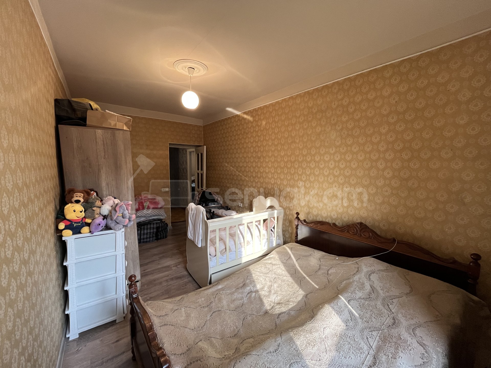 2 Սենյականոց Բնակարան Քարե Շենքում, 54քմ, 2/5 հարկ, Նորմալ Վիճակում