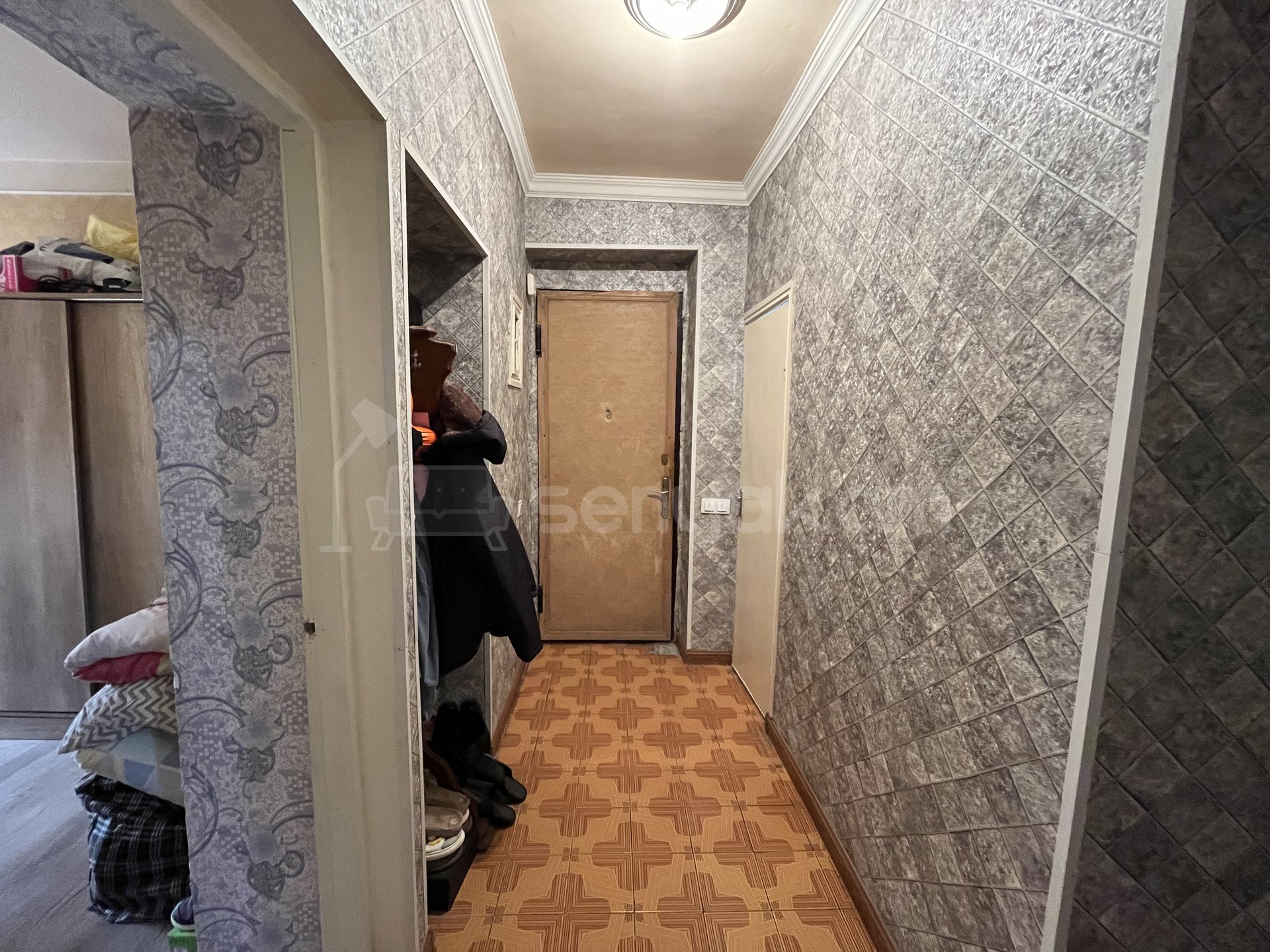 2 Սենյականոց Բնակարան Քարե Շենքում, 54քմ, 2/5 հարկ, Նորմալ Վիճակում