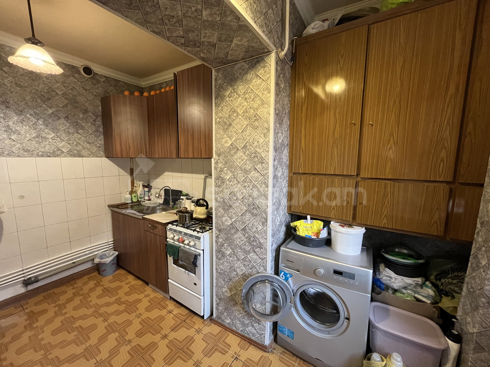 2 Սենյականոց Բնակարան Քարե Շենքում, 54քմ, 2/5 հարկ, Նորմալ Վիճակում