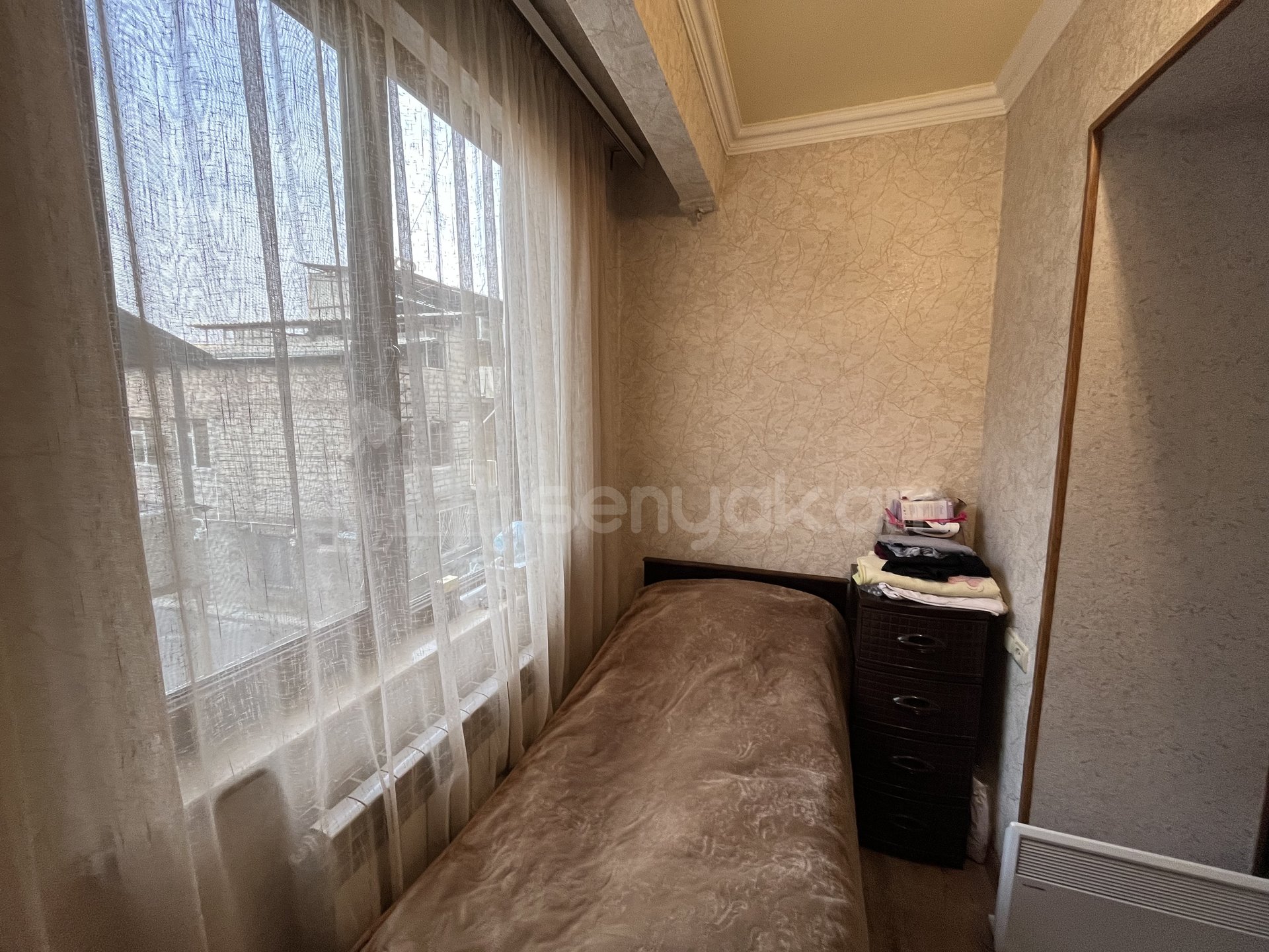 2 Սենյականոց Բնակարան Քարե Շենքում, 54քմ, 2/5 հարկ, Նորմալ Վիճակում