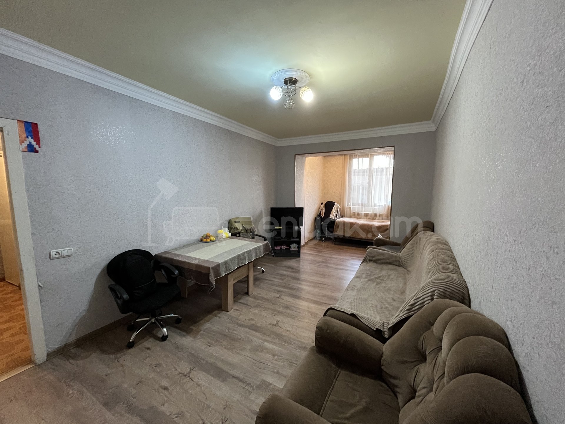 2 Սենյականոց Բնակարան Քարե Շենքում, 54քմ, 2/5 հարկ, Նորմալ Վիճակում