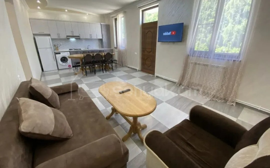 6 Սենյականոց Շքեղ Առանձնատուն, 200քմ, Լողավազանով