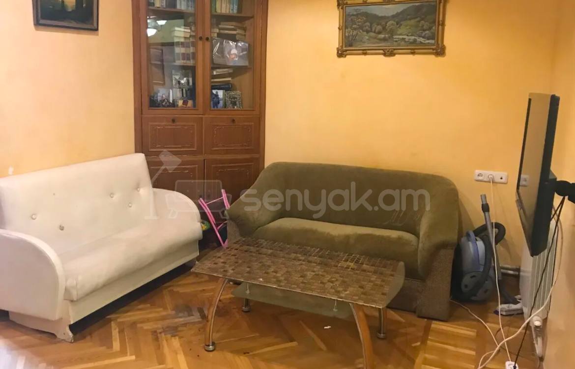 3 Սենյականոց Բնակարան, 85քմ, 9/9 հարկ, Նորմալ Վիճակում, Կահավորված