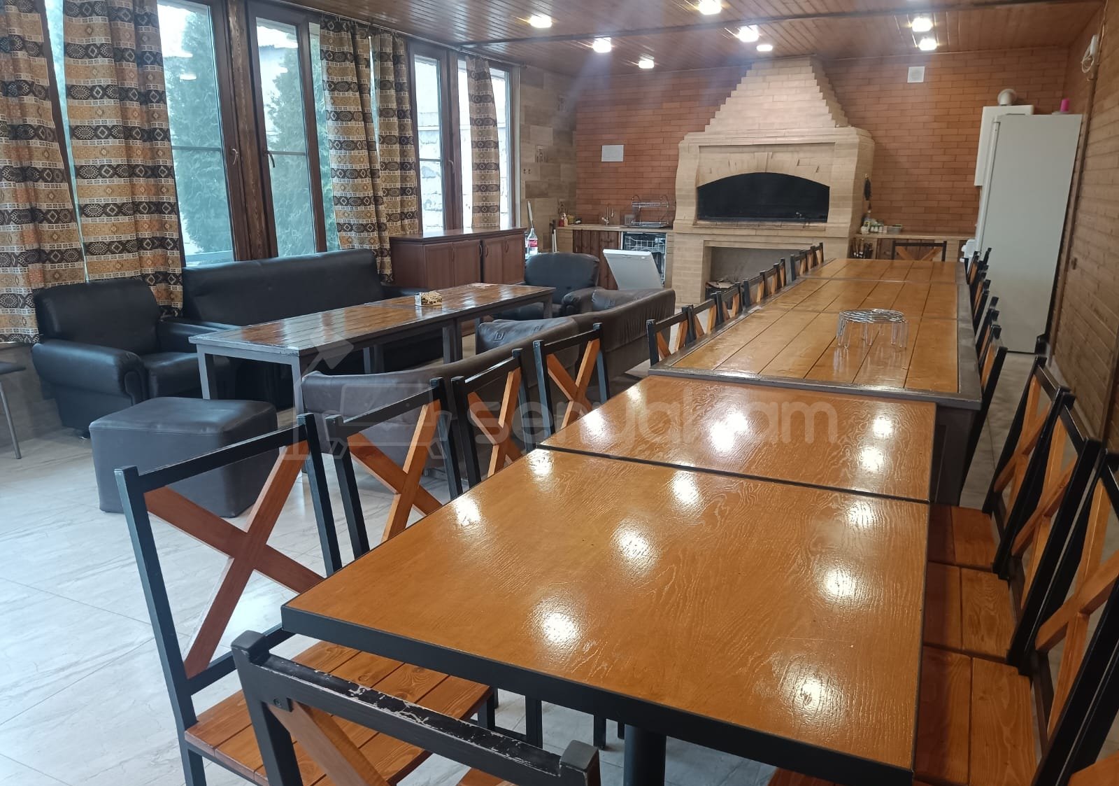 1 Սենյականոց Ամառանոց, 150քմ, Լողավազանով