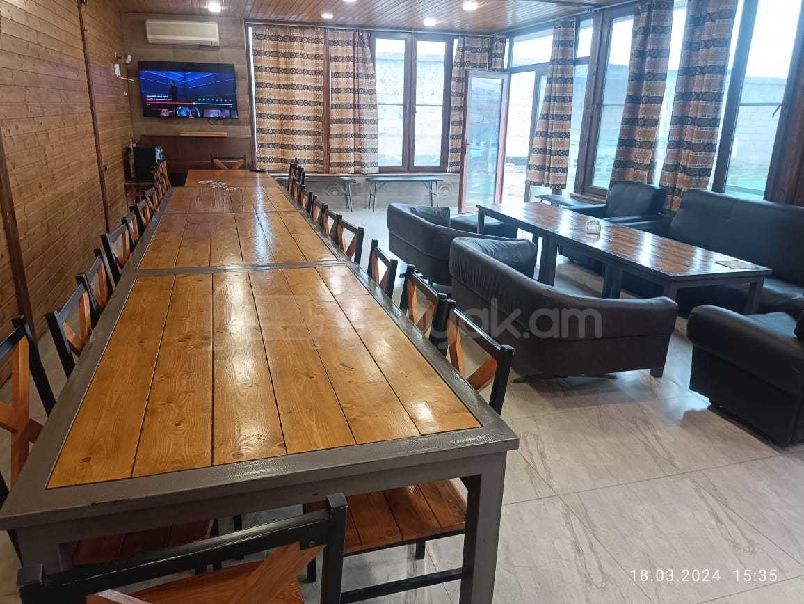 1 Սենյականոց Ամառանոց, 150քմ, Լողավազանով