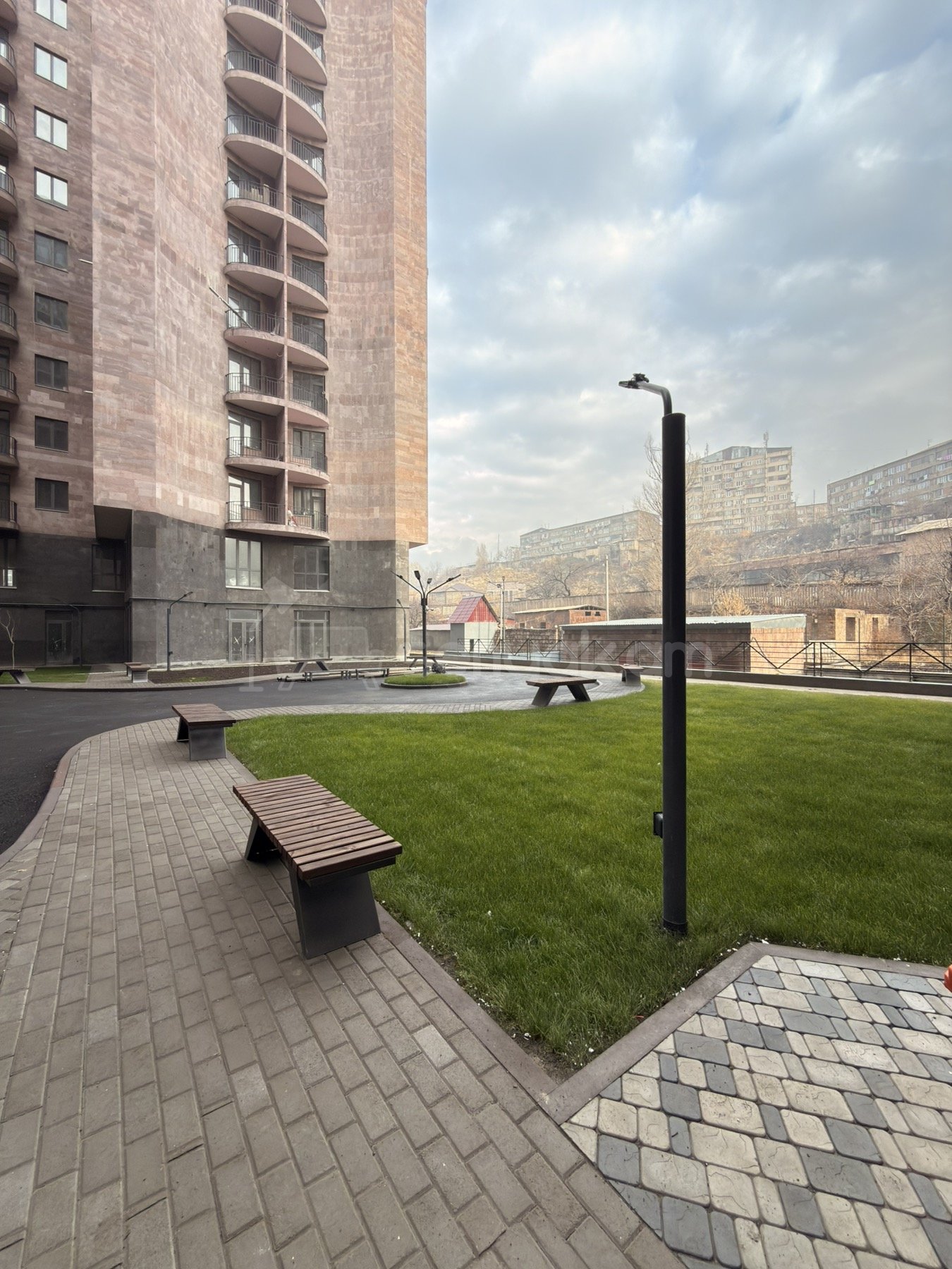 3 Սենյականոց Բնակարան Նորակառույցում, 94քմ, 9/14 հարկ, Զրոյական Վիճակում