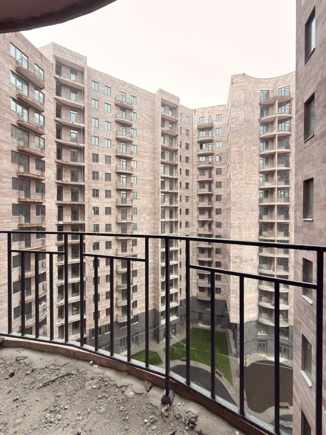 3 Սենյականոց Բնակարան Նորակառույցում, 94քմ, 9/16 հարկ, Զրոյական Վիճակում