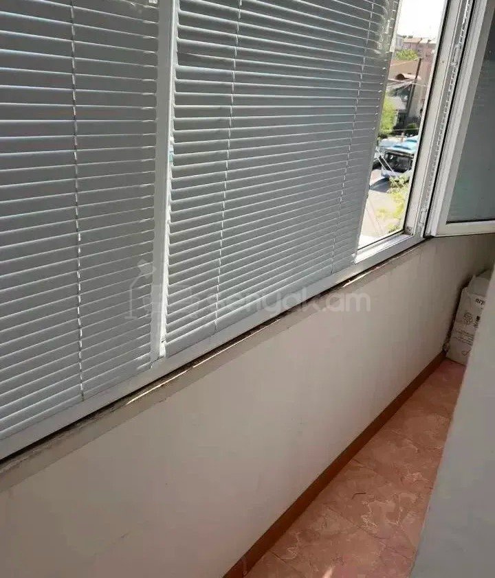 2 Սենյականոց Բնակարան Քարե Շենքում, 65քմ, 4/5 հարկ, Կապիտալ Վերանորոգված, Կահավորված, Արևկող