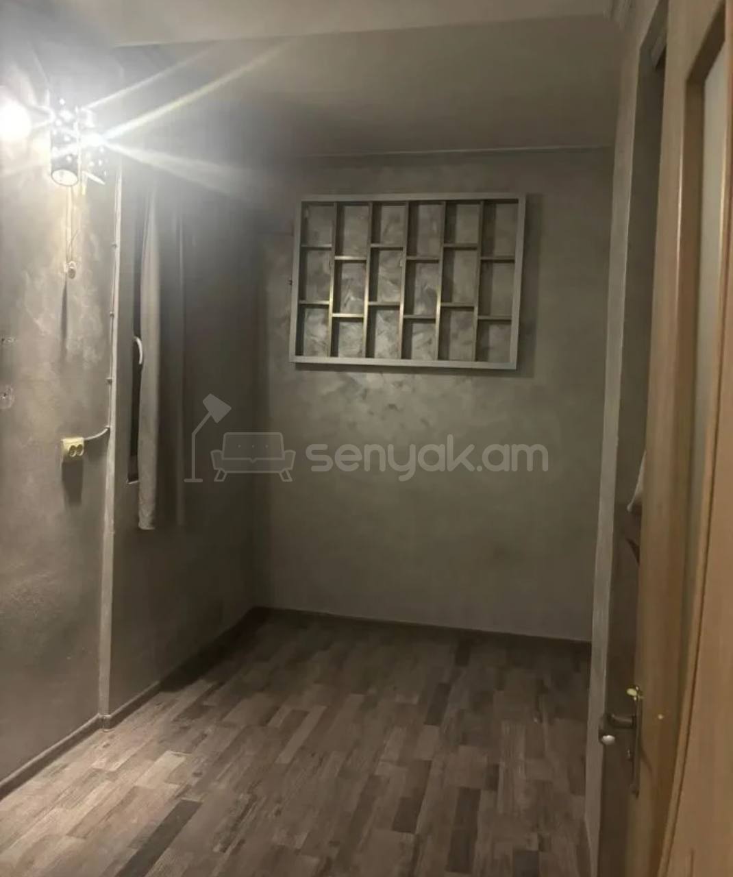 3 Սենյականոց Բնակարան, 63քմ, 7/9 հարկ, Նորմալ Վիճակում, Մասամբ Կահավորված