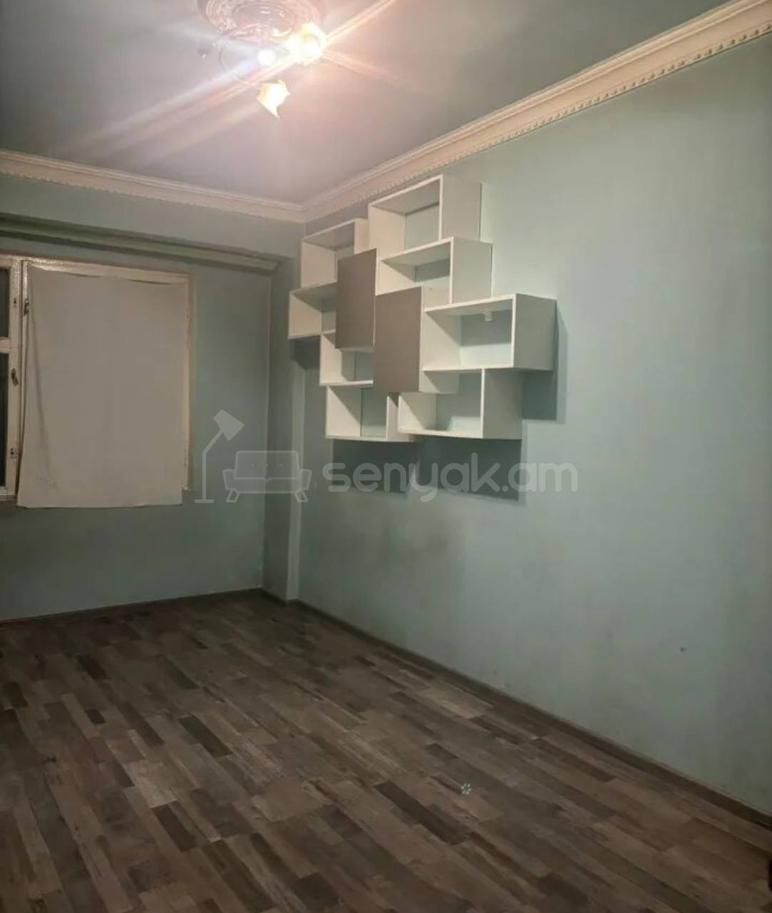 3 Սենյականոց Բնակարան, 63քմ, 7/9 հարկ, Նորմալ Վիճակում, Մասամբ Կահավորված