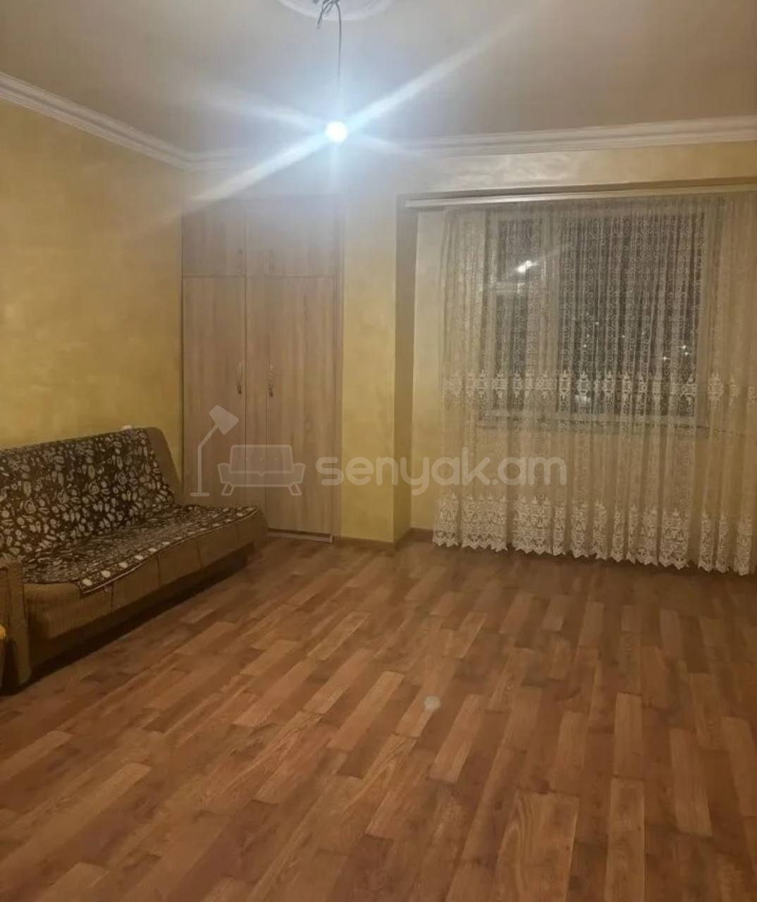 3 Սենյականոց Բնակարան, 63քմ, 7/9 հարկ, Նորմալ Վիճակում, Մասամբ Կահավորված