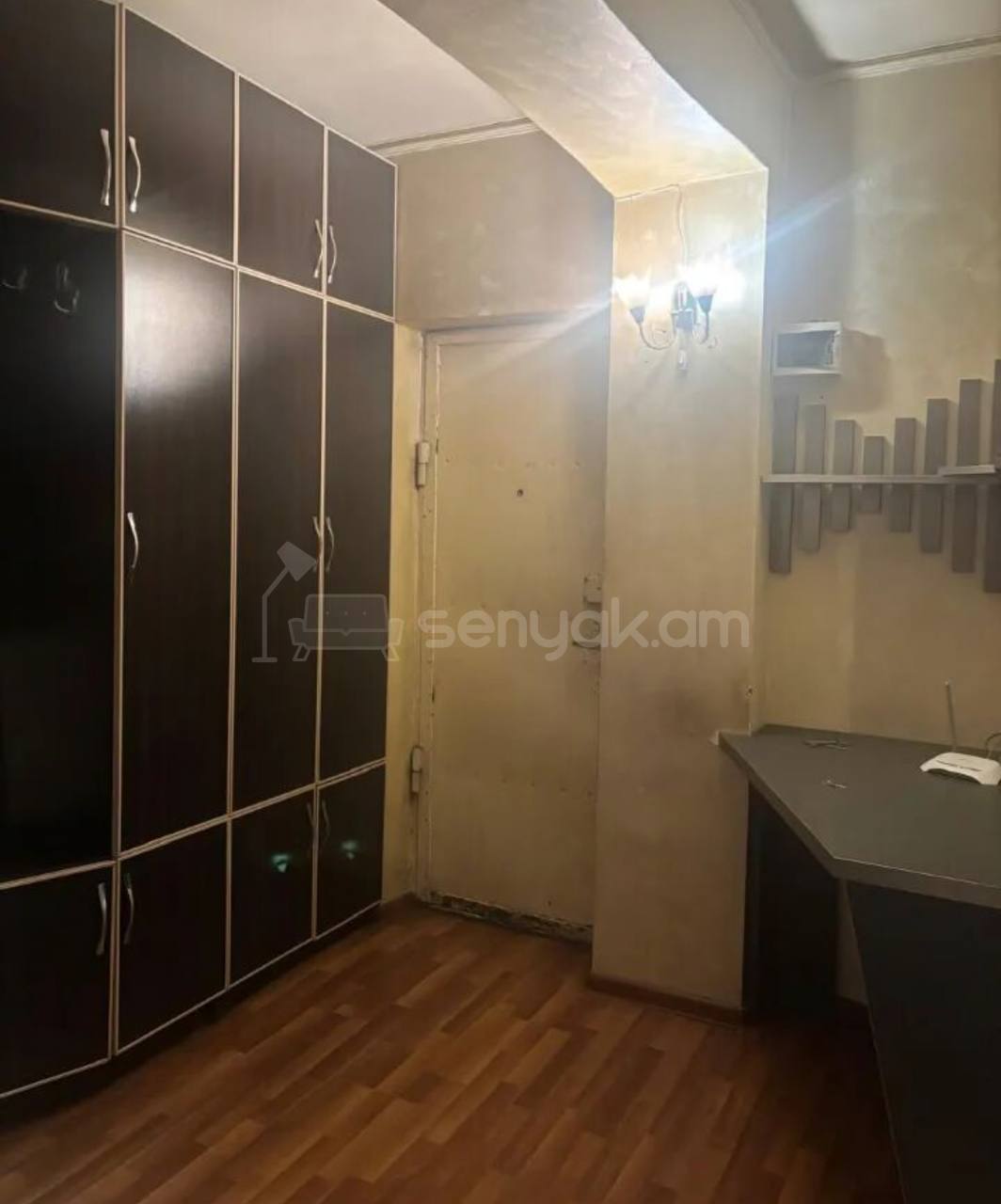 3 Սենյականոց Բնակարան, 63քմ, 7/9 հարկ, Նորմալ Վիճակում, Մասամբ Կահավորված