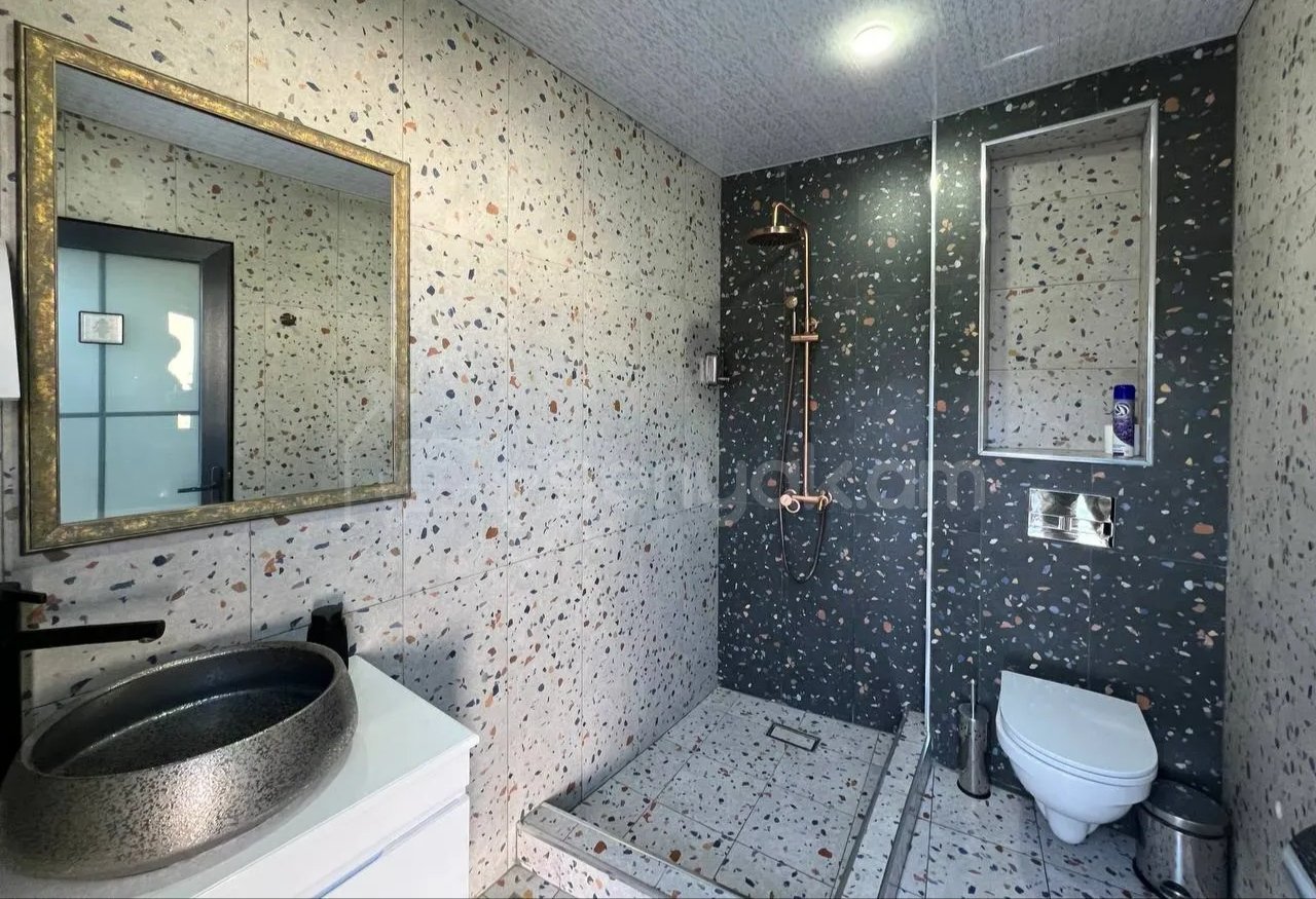 2 Սենյականոց Ամառանոց, 200քմ, Լողավազանով